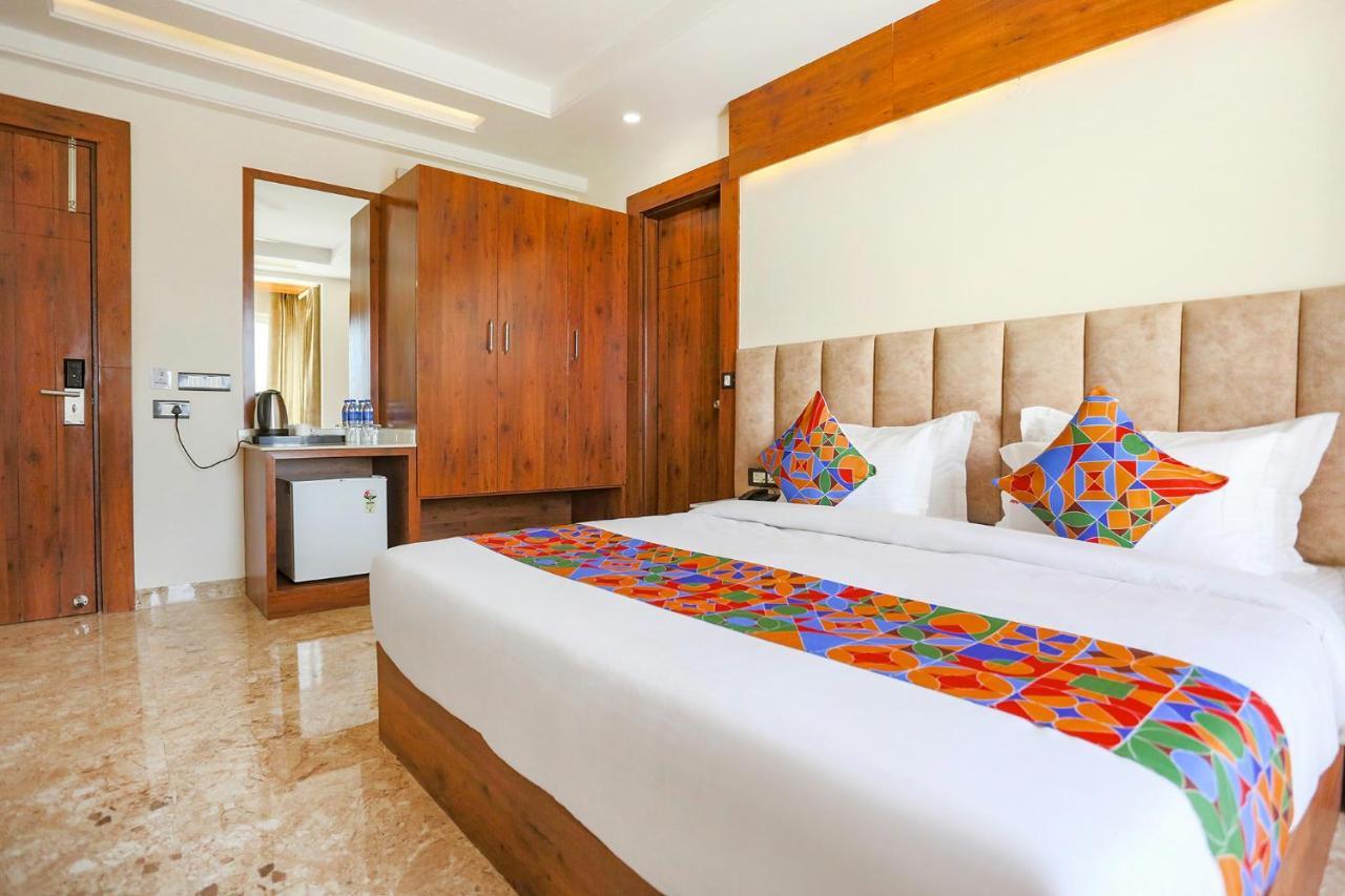 Fabhotel Golf Inn Golf Course Road Gurgaon Exterior foto