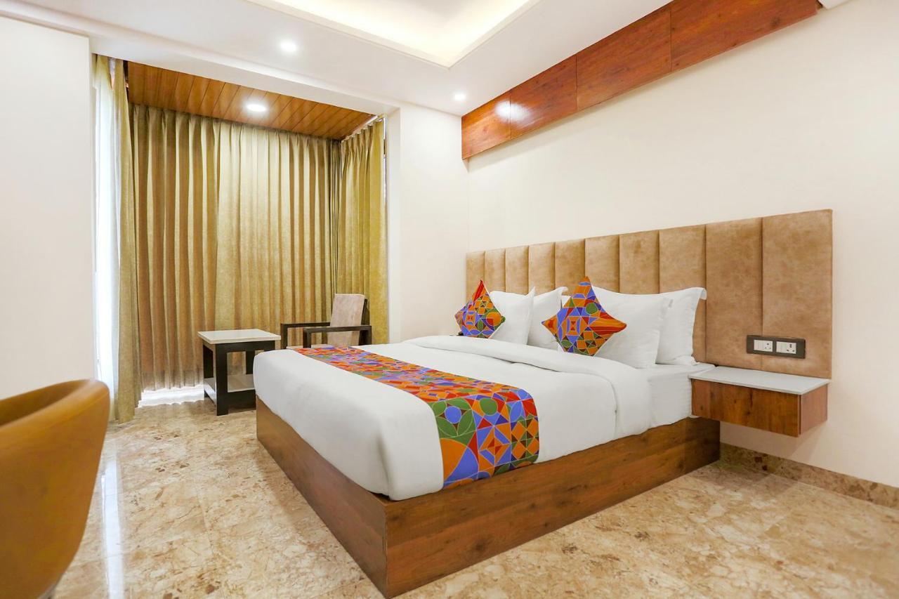 Fabhotel Golf Inn Golf Course Road Gurgaon Exterior foto