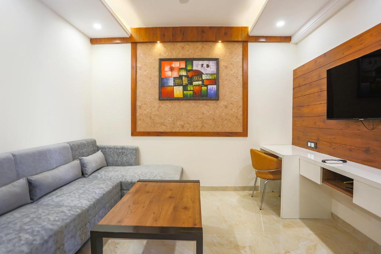 Fabhotel Golf Inn Golf Course Road Gurgaon Exterior foto