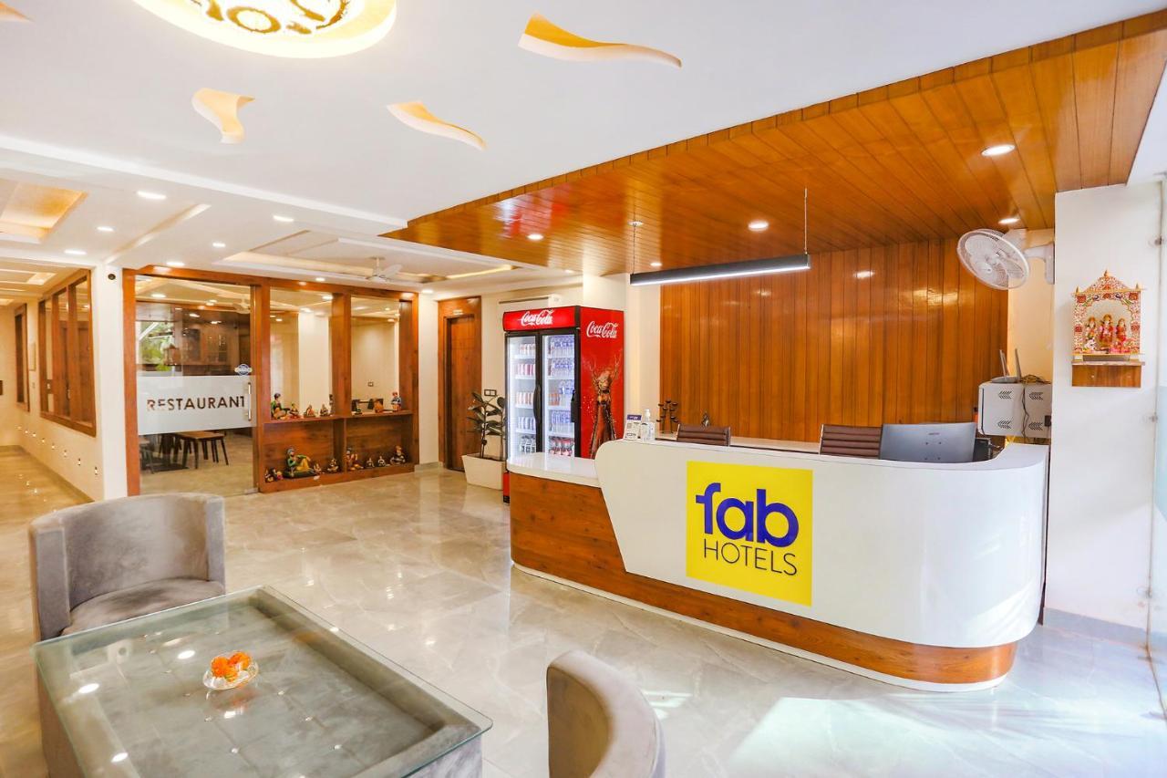 Fabhotel Golf Inn Golf Course Road Gurgaon Exterior foto