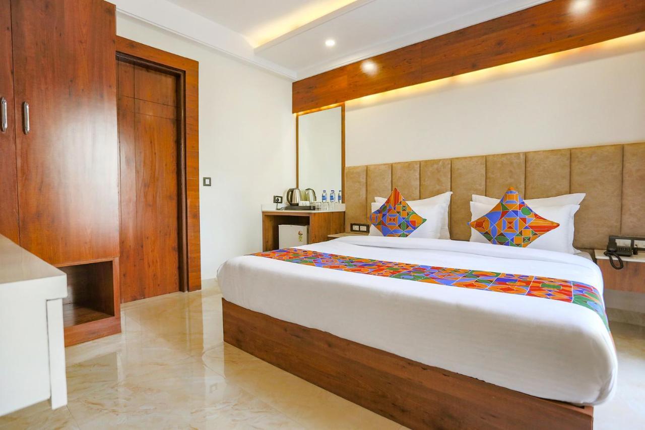 Fabhotel Golf Inn Golf Course Road Gurgaon Exterior foto